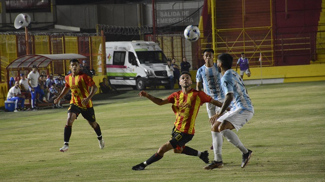 Federal A: Gimnasia y Tiro venció a Sarmiento y le cortó una racha de 23 partidos sin perder en el Centenario