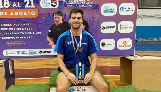 "Era el sueño de mi vida": Chaqueño puso en lo alto a la provincia al salir campeón a nivel nacional de tenis de mesa