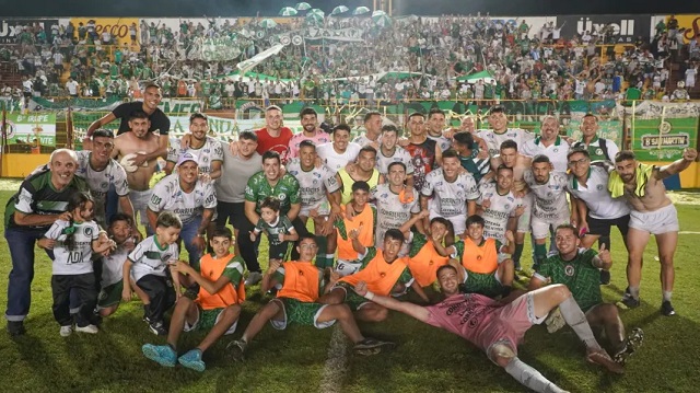 Regional Amateur 2023/24: Por penales y un accidentado partido, Mandiyú clasificó a cuartos del Regional