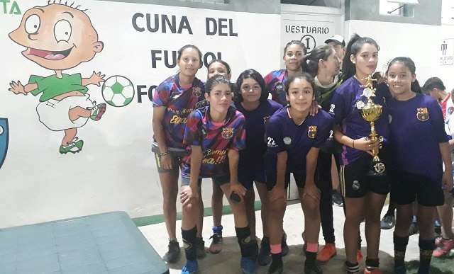 La Liga de Baby Fútbol tuvo su coronación con la Copa de Oro 