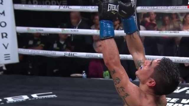 El "Puma" Martinez venció al filipino Bornea y retuvo el título supermosca