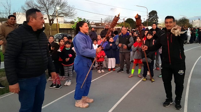 Polideportivo Jaime Zapata: Chaco celebro el Dia Internacional Olímpico 