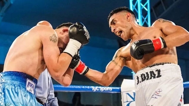 Joaquín "El Gaucho" Díaz continúa por la senda del triunfo, esta vez le gano a Roberto Rojas