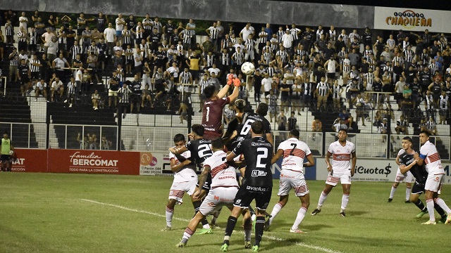 Primera Nacional: For Ever no le encuentra la vuelta, volvió a perder de local