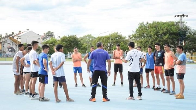 Testeos físicos al club Villa Alvear en el Jaime Zapata