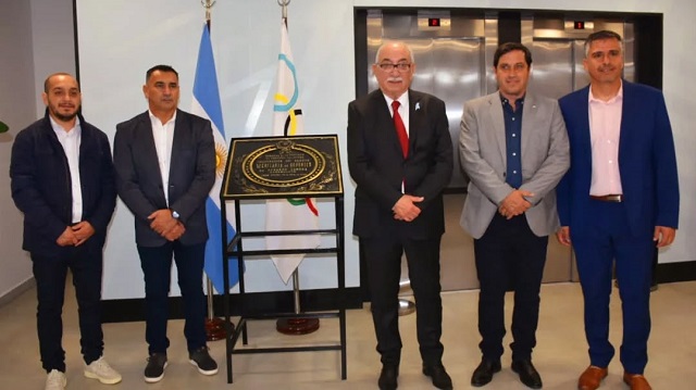 Vázquez presente en la inauguración de la Secretaría de Deportes y Recreación y el Centro Regional de Alto Rendimiento de Afa 
