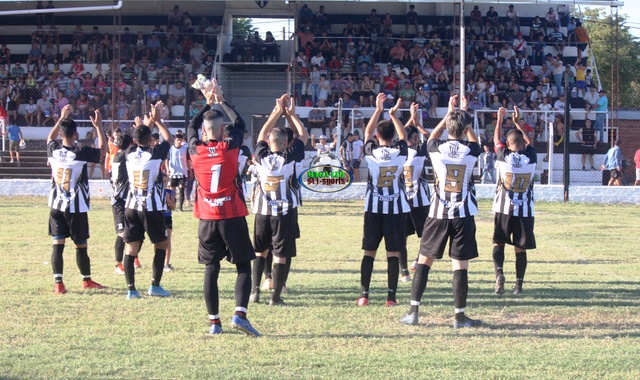 Afoch: Atlético Alvear tuvo que trabajar duro frente al difícil Centro Juvenil para ser finalista