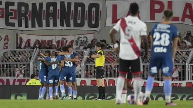 Liga Profesional: River Plate perdió con Arsenal y dejó pasar la chance de ser líder