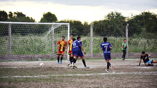 Federativo 2025: Fuimos Héroes empató de local en su debut en el torneo 