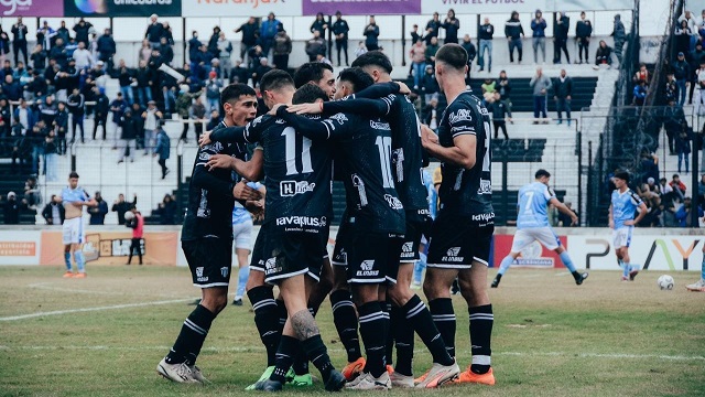 Primera Nacional: For Ever se recuperó a puro gol