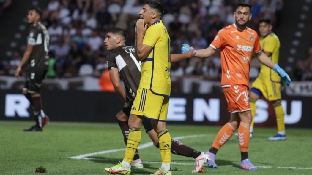 En el debut oficial de Diego Martínez, Boca empató frente a Platense