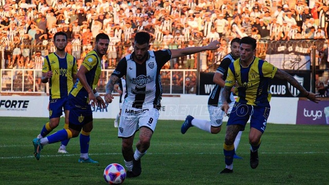 Primera Nacional: For Ever empató en el debut de Osella