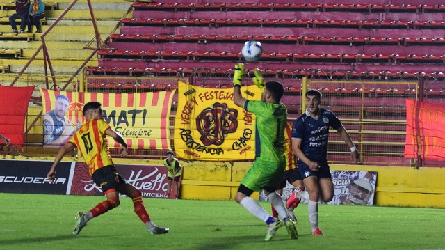 Federal A: El duelo de los Sarmiento terminó igualado