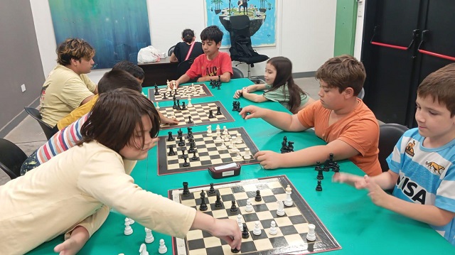 Resistencia: Ajedrez gratis en el Parque Urbano Tiro Federal 