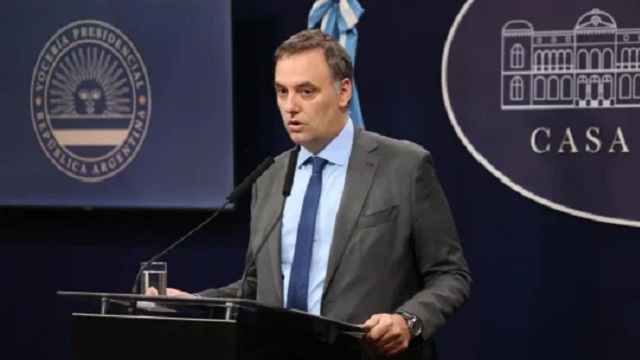 Adorni desmintió que la TV Pública no vaya a transmitir el Mundial 2026