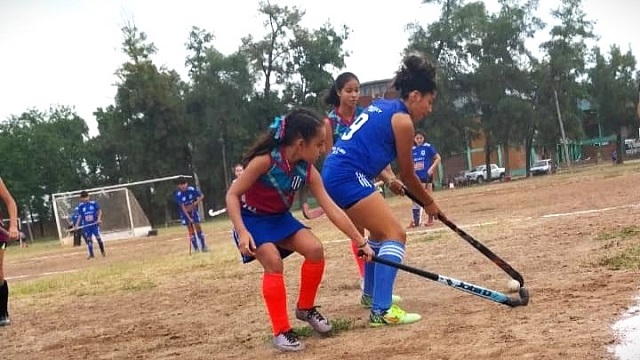El Hockey de Comercio visito a Ferro de General Pinedo 