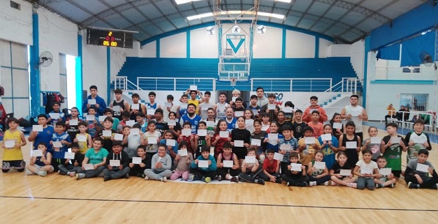 Con éxito se desarrolló el Campus de Básquet en el Club Comercio  