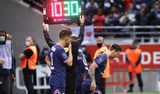 Messi tuvo su debut en la victoria del Paris Saint Germain ante Reims