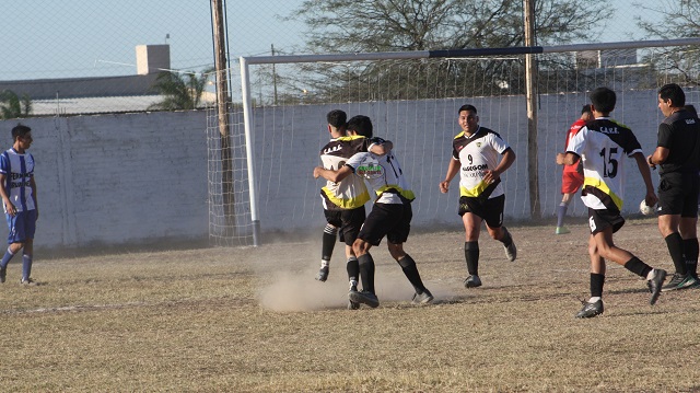 Afoch - En su regreso, el Submarino rescató un empate en el final